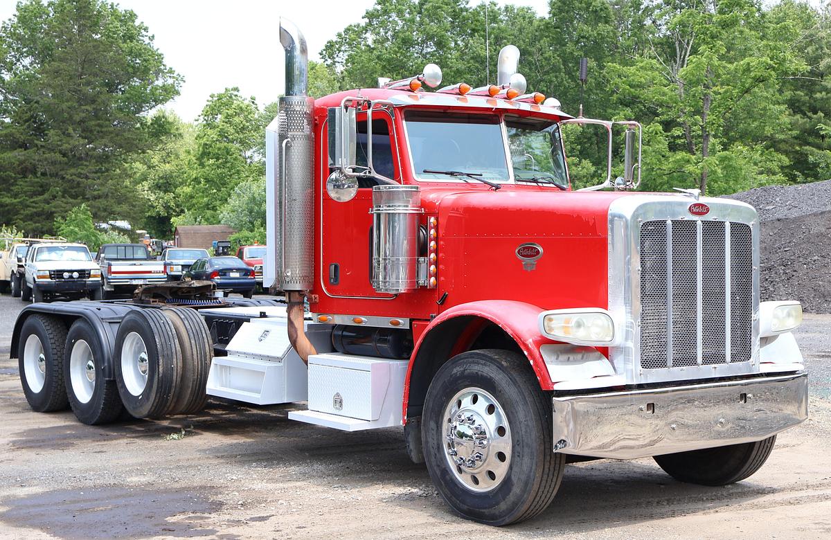 Used 2008 PETERBILT 388