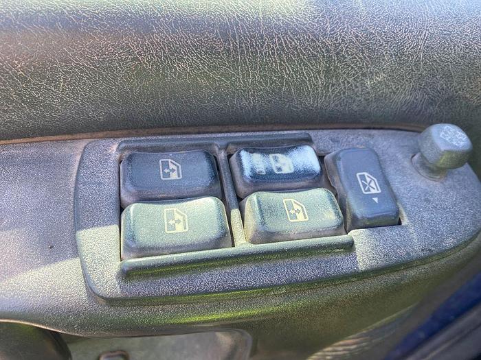 Used 2003 CHEVROLET C5500