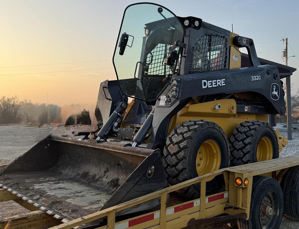 Used 2024 JOHN DEERE 332G Skid steer