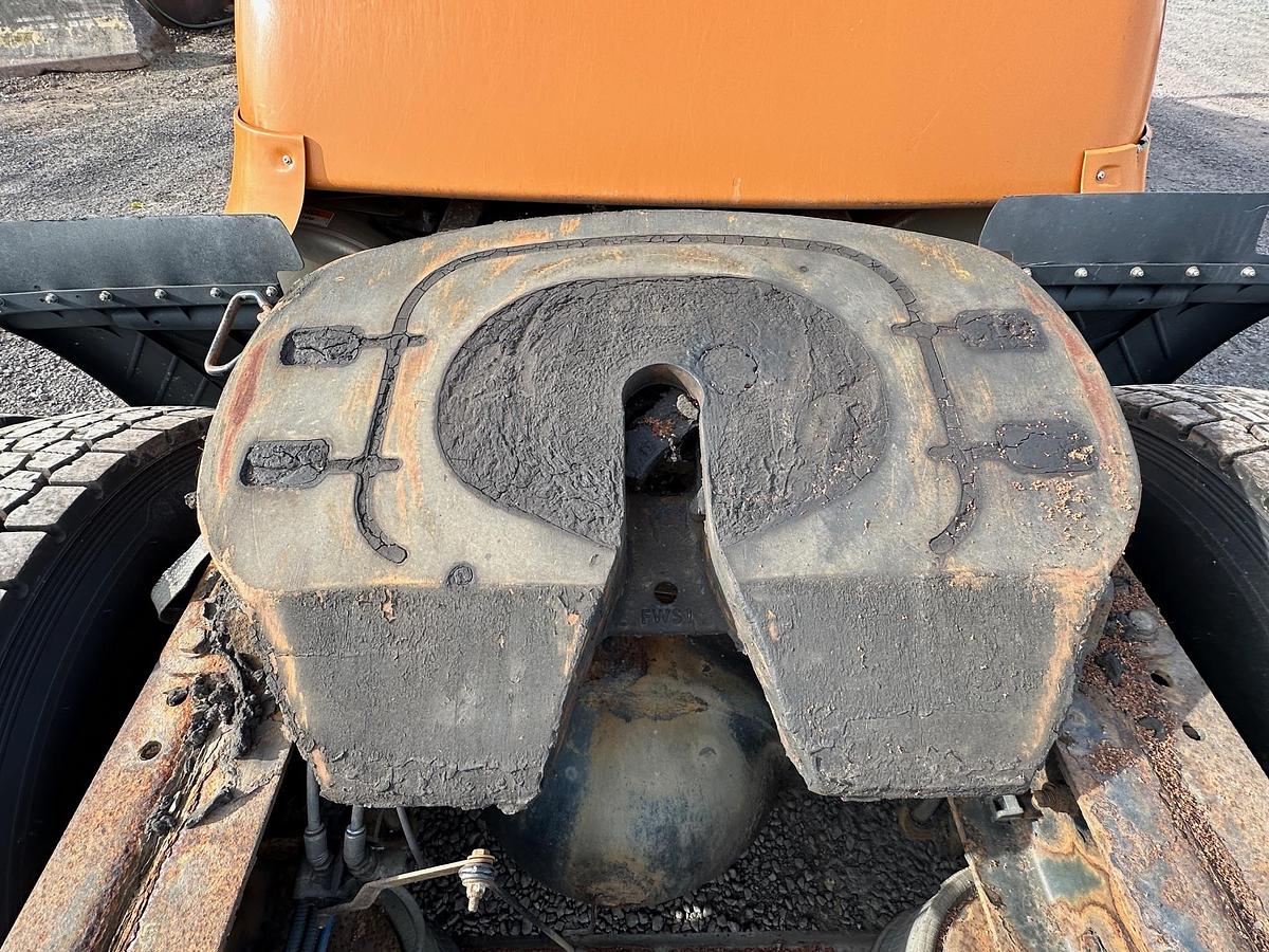 Used 2012 FREIGHTLINER Cascadia 125