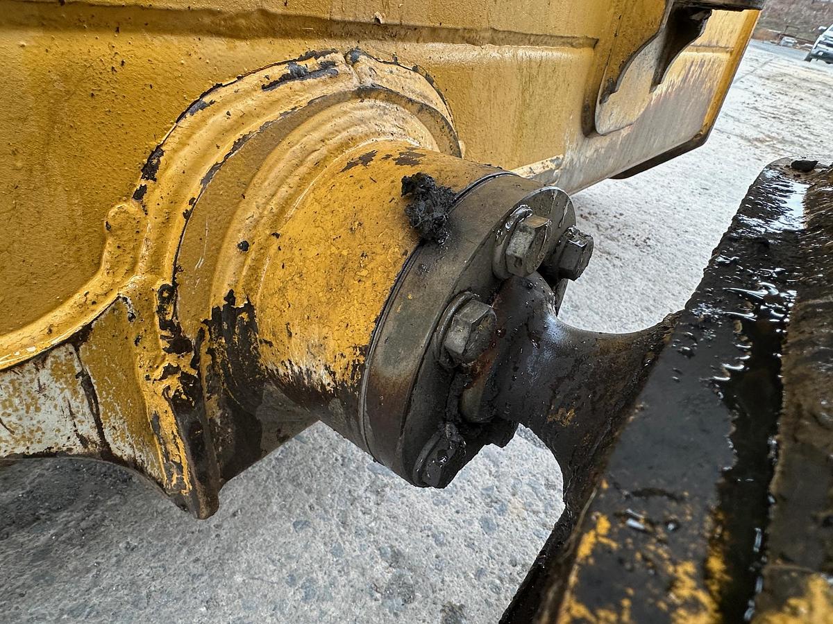 Used 2007 DEERE 650J LT