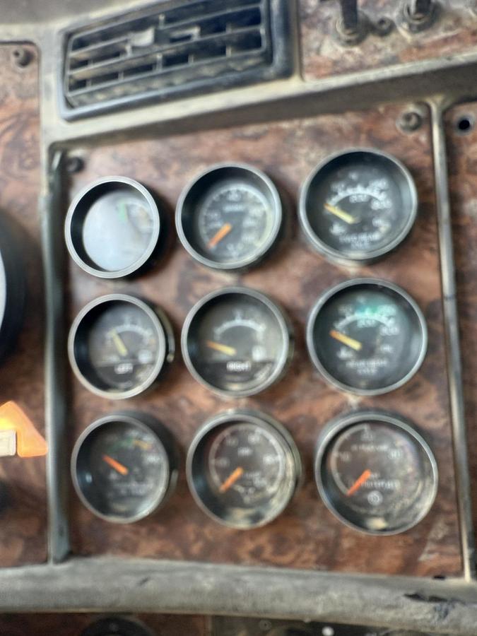 Used 2002 KENWORTH T800