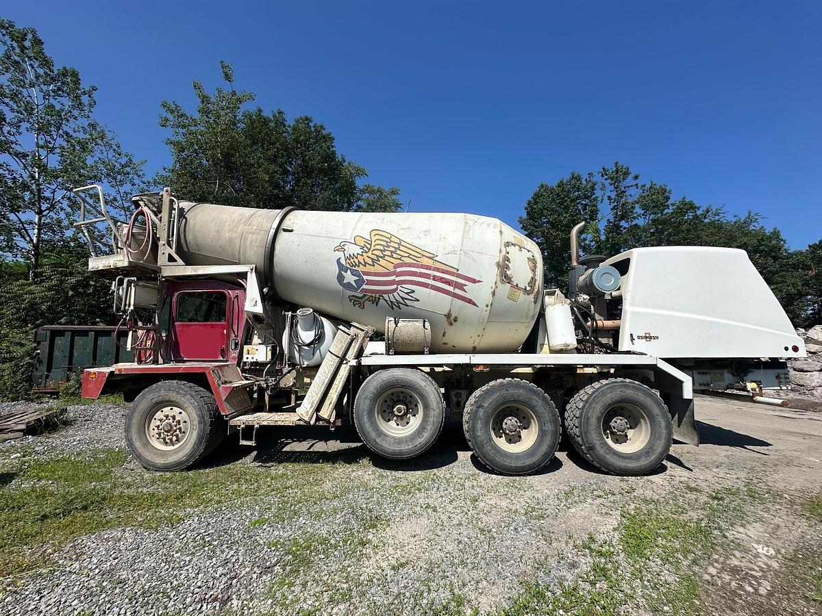 Used 2008 OSHKOSH Front Discharge Mixer
