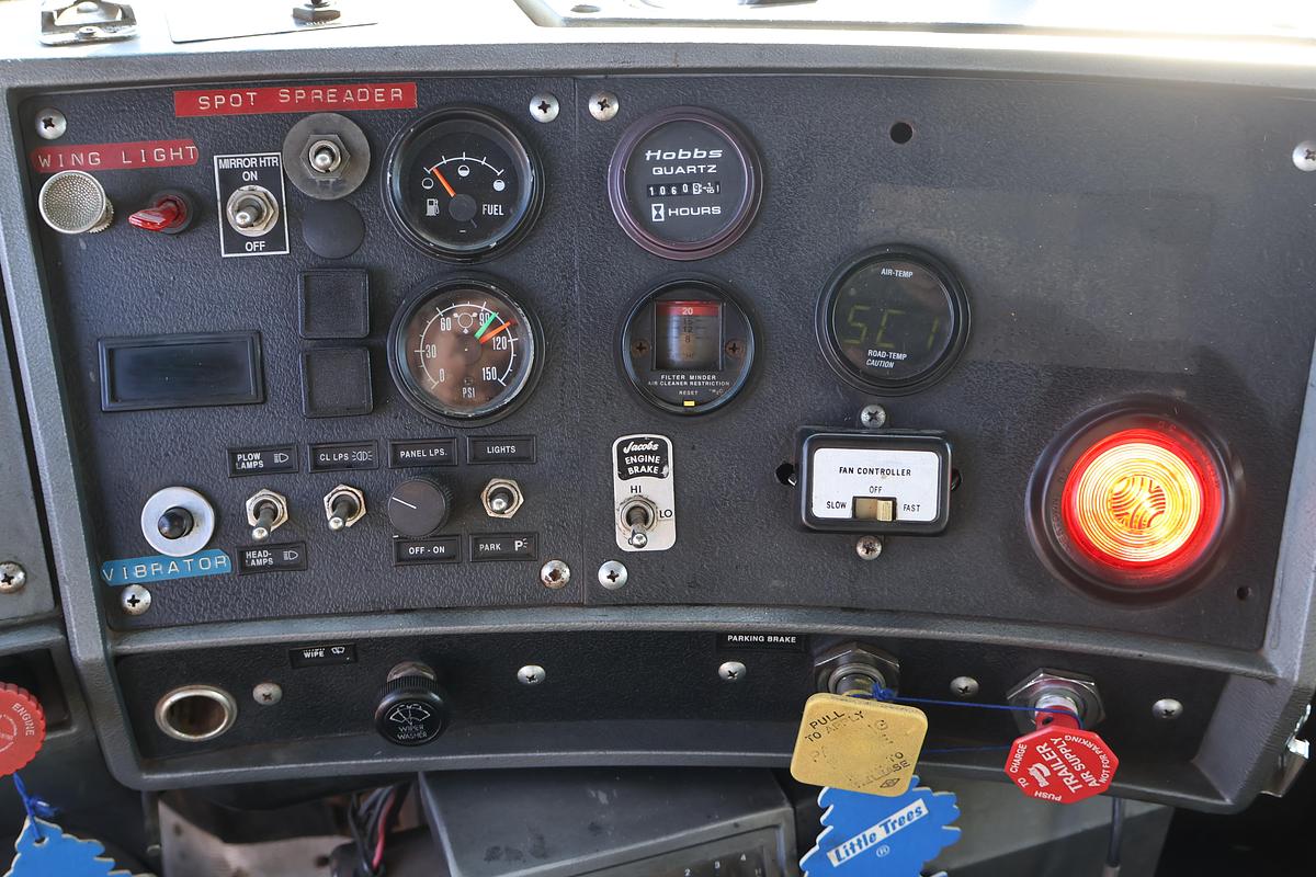 Used 1996 MACK RD690S