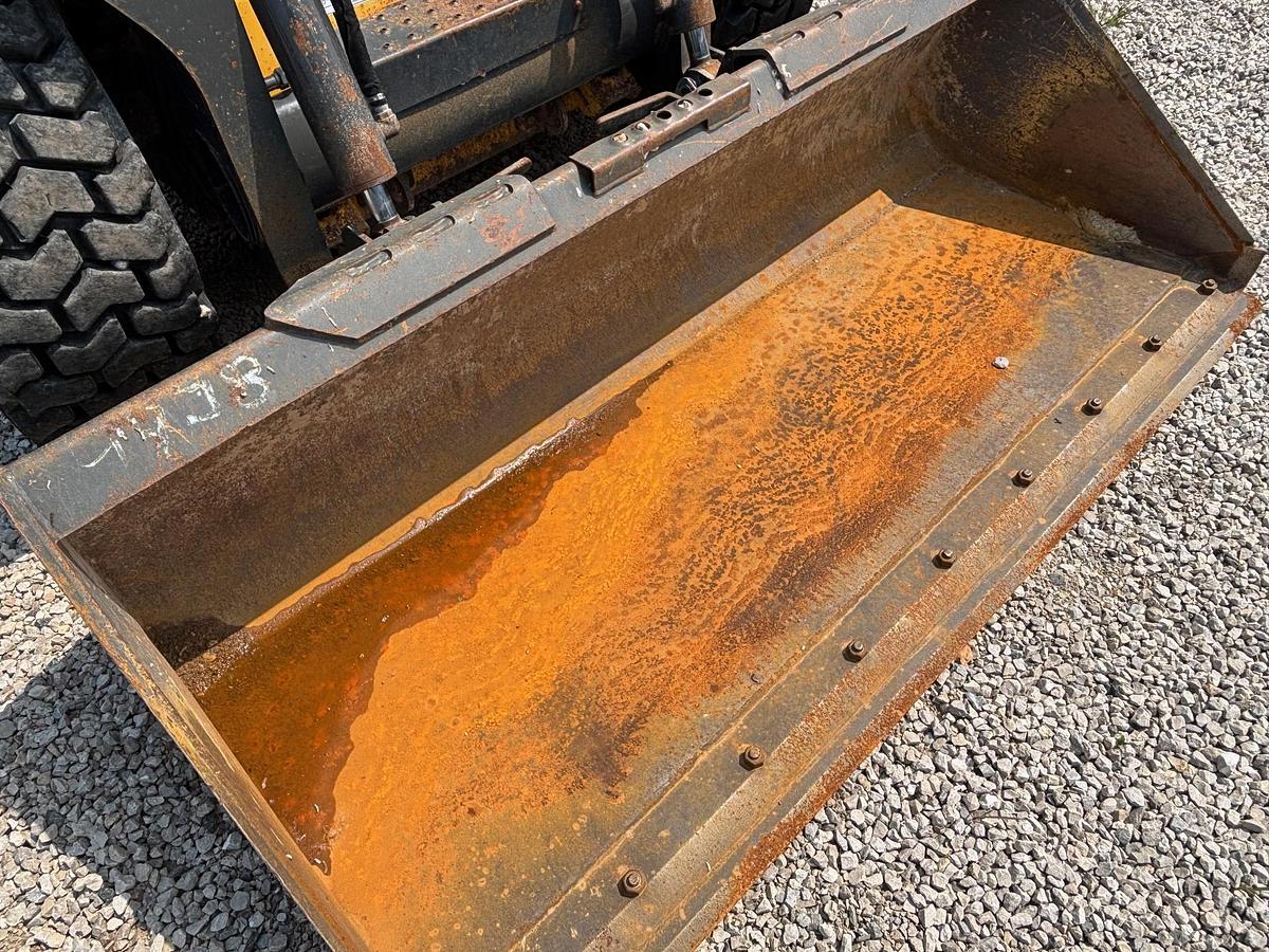 Used 2018 NEW HOLLAND L228