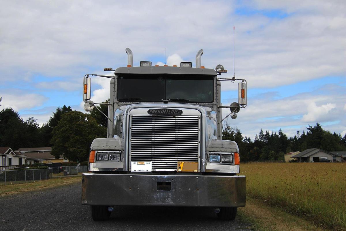 Used 1995 FREIGHTLINER 120