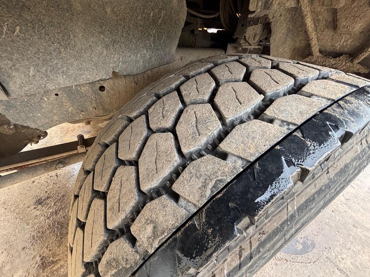 Used 1995 MACK CL713