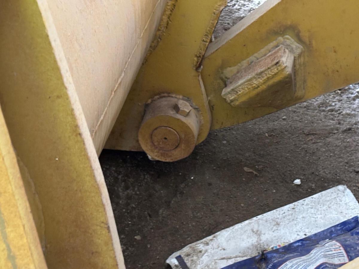 Used 1977 CATERPILLAR 980D