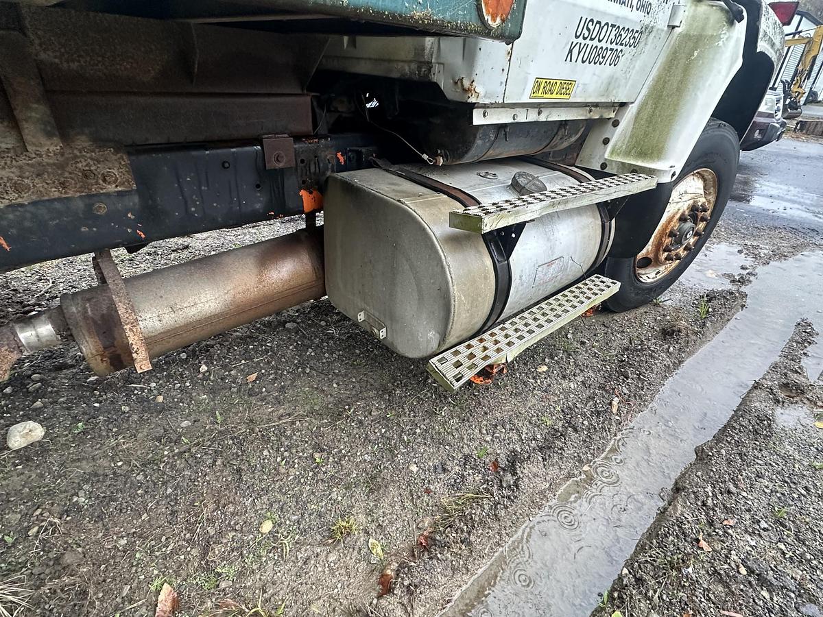 Used 1995 FORD L8000