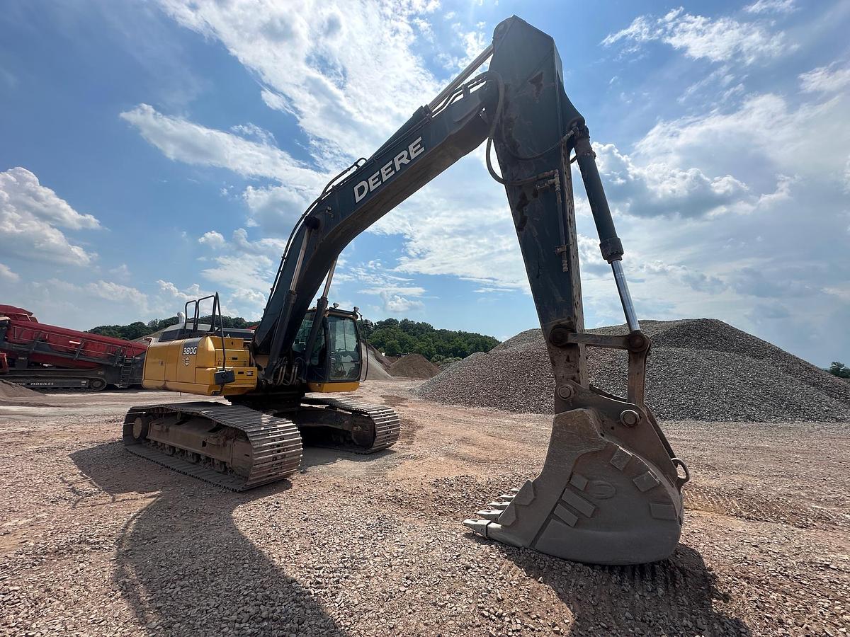 Used 2018 DEERE 380G LC