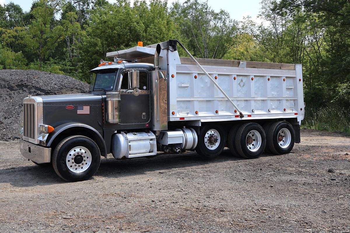 Used 2001 PETERBILT 379