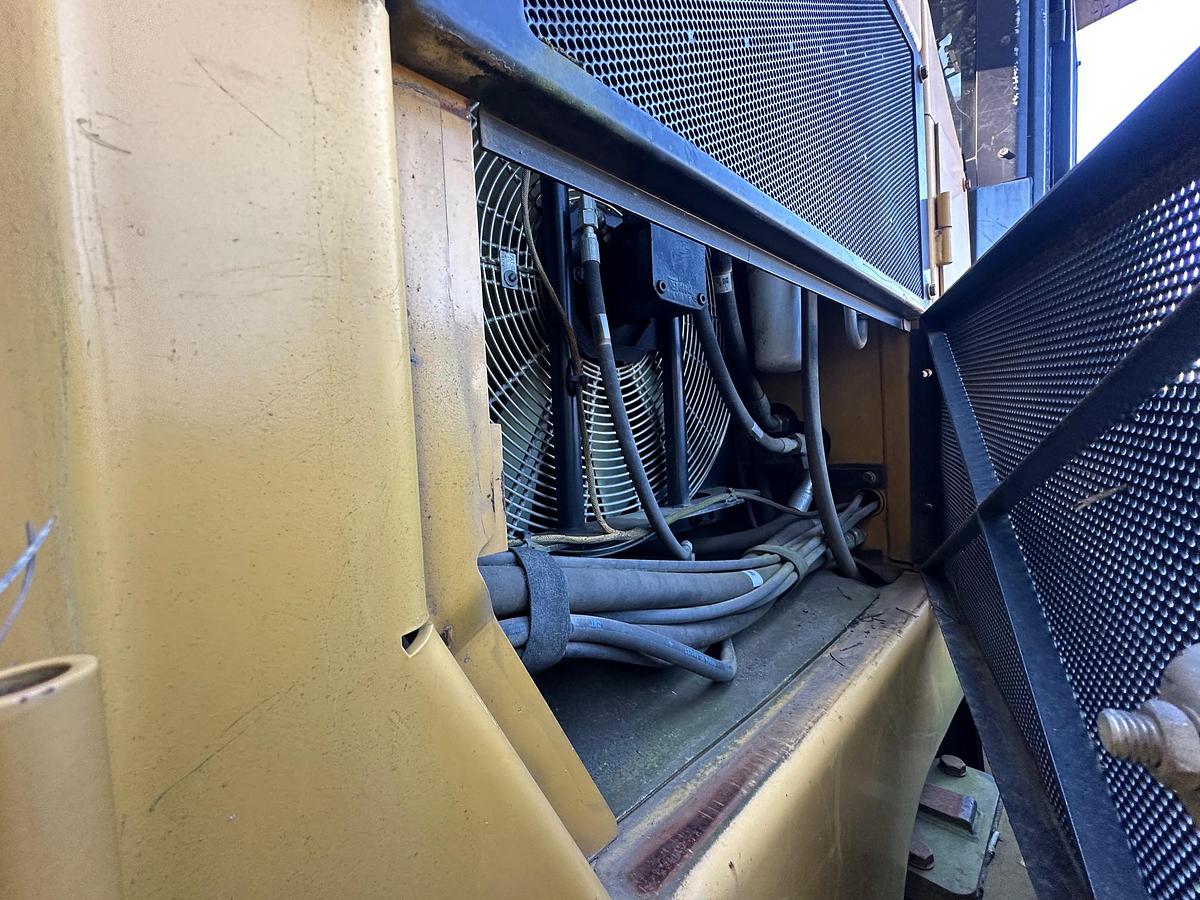 Used 2015 CATERPILLAR 553C