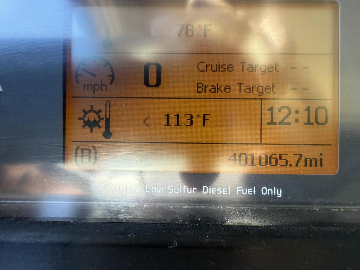 Used 2016 VOLVO VHDNC64RN