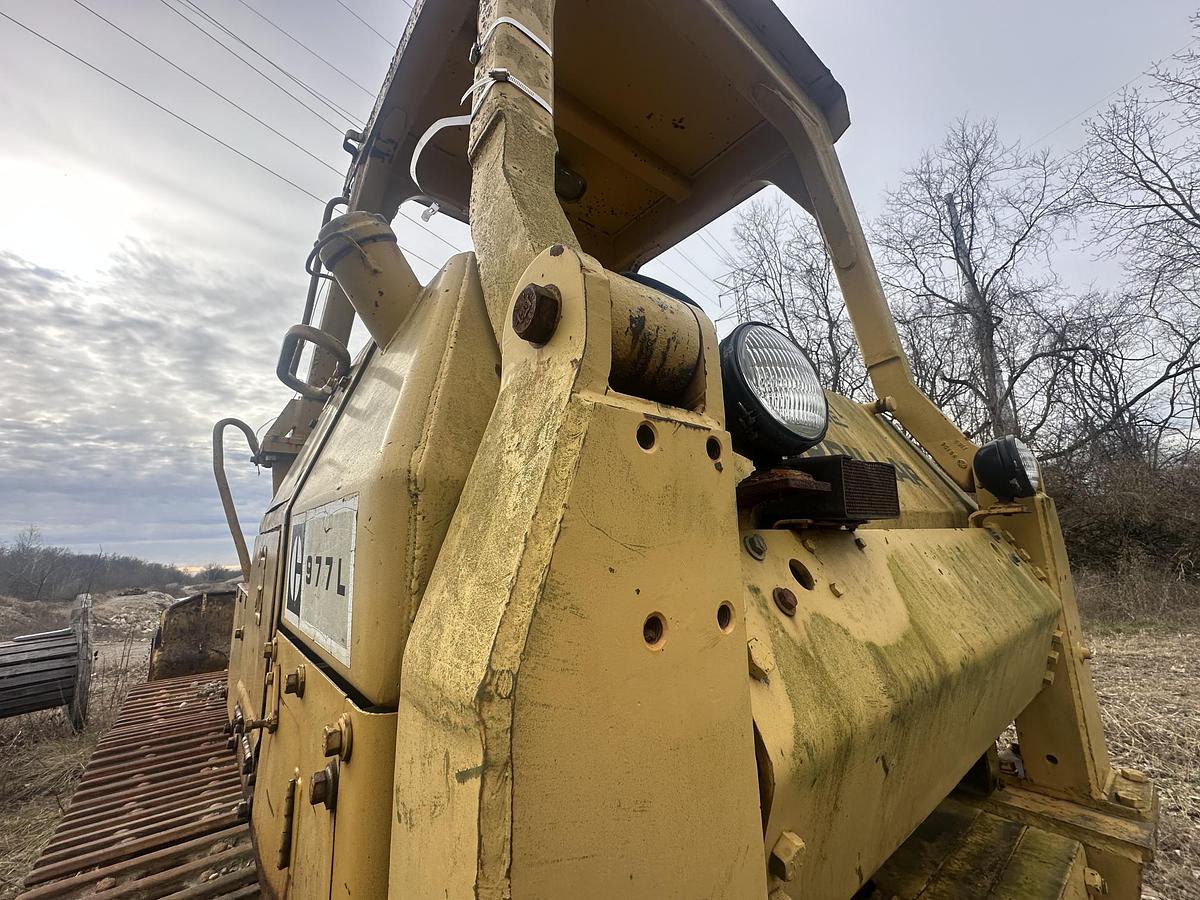 Used 1979 CATERPILLAR 977L