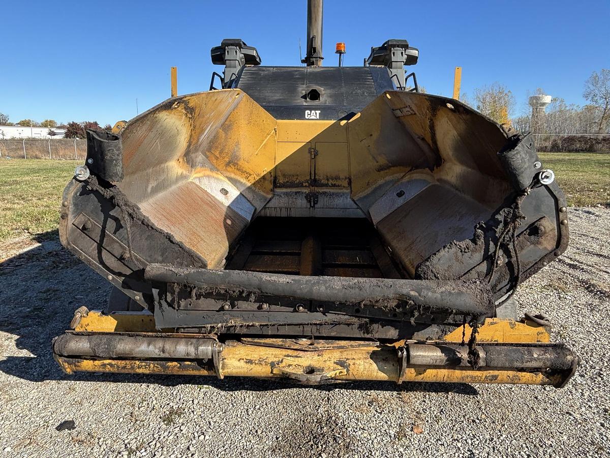 Used 2019 CATERPILLAR AP1000F