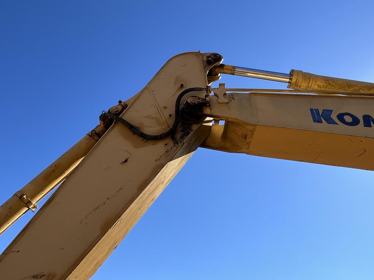 Used 2005 KOMATSU PC 200 LC-7L