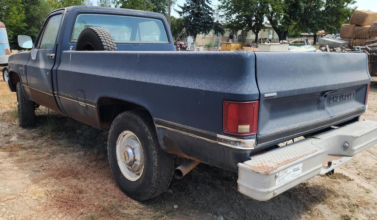 Used 1987 CHEVROLET Custom Deluxe 20 V Conventional 3/4 Ton 4x4