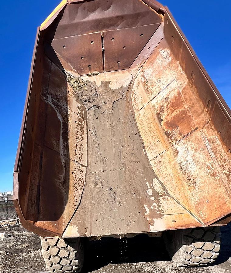 Used 2012 CATERPILLAR 740