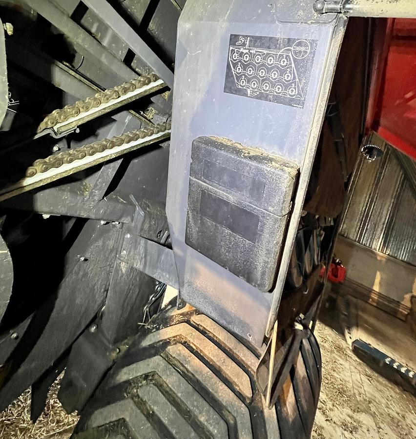 Used 2018 MASSEY FERGUSON 2270 Hesston