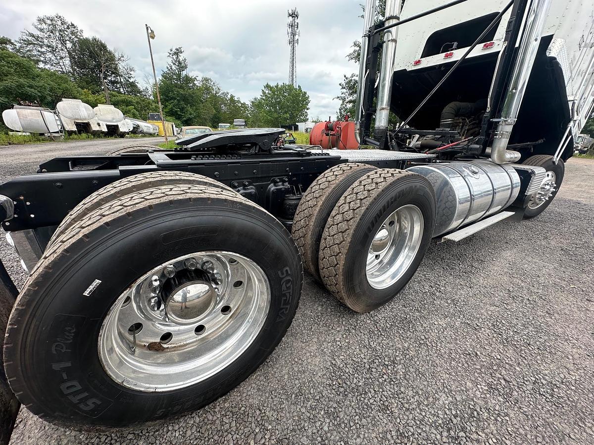 Used 1984 KENWORTH K100 AeroDyne