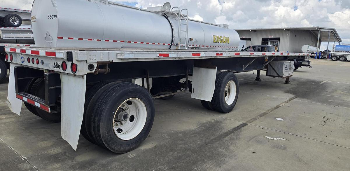 Used 2000 UTILITY 48 x 102