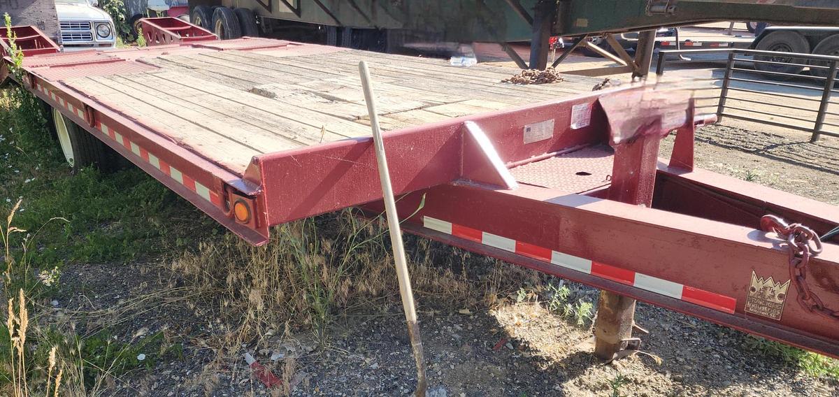 Used 1999 TRAIL KING TK40LP-2400 Tilt Deck