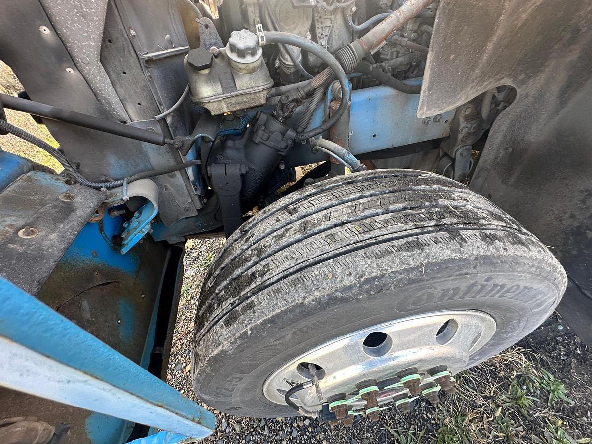 Used 2015 FREIGHTLINER 114SD