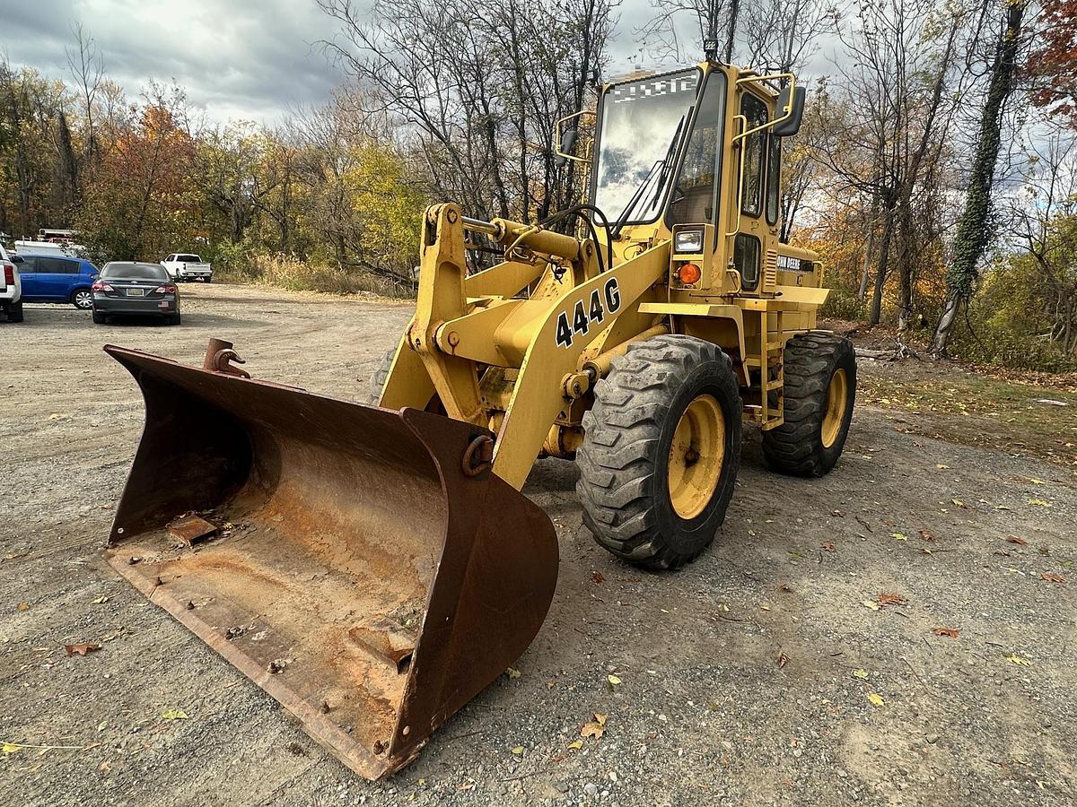 Used 1996 DEERE 444G