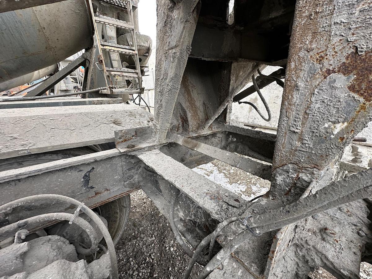 Used 2001 MACK DM690S