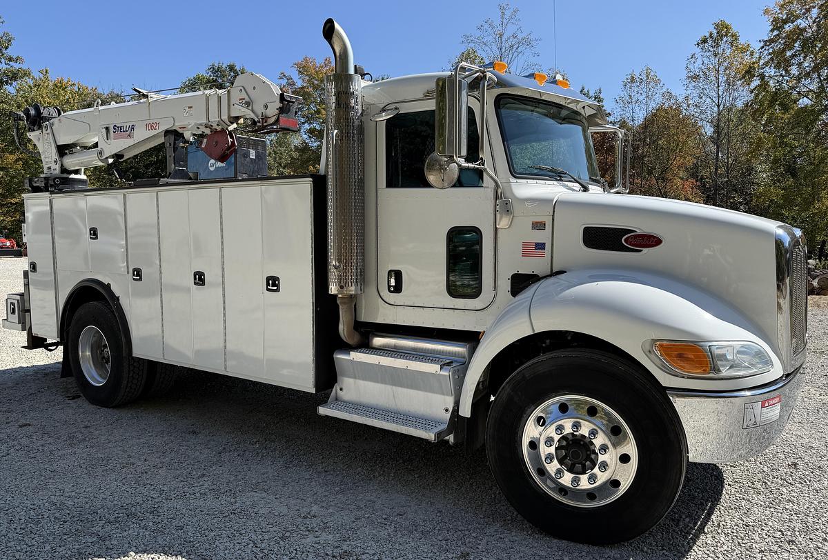 Used 2017 PETERBILT 337