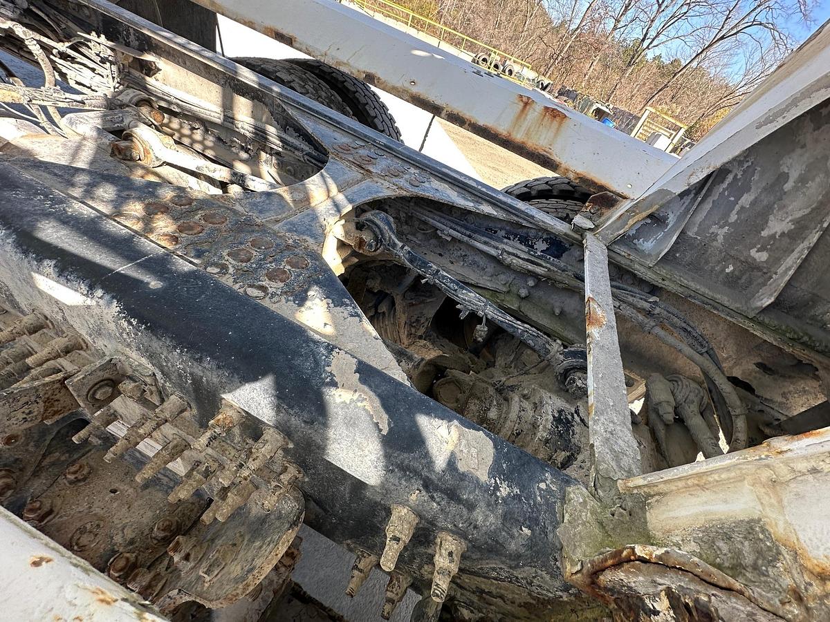 Used 2019 MACK GR64B