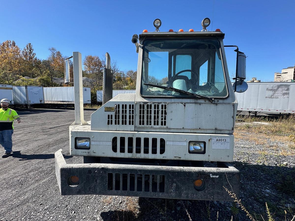 Used 2011 OTTAWA Yard Spotter