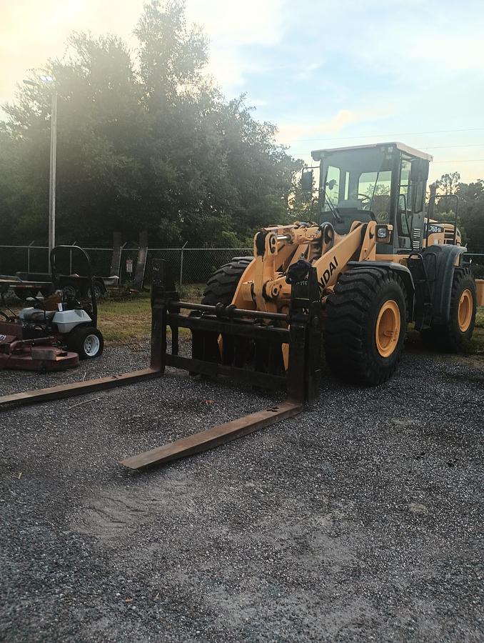 Used 2014 HYUNDAI HL760 9A