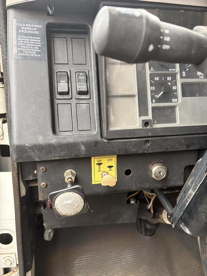 Used 1998 INTERNATIONAL 4700