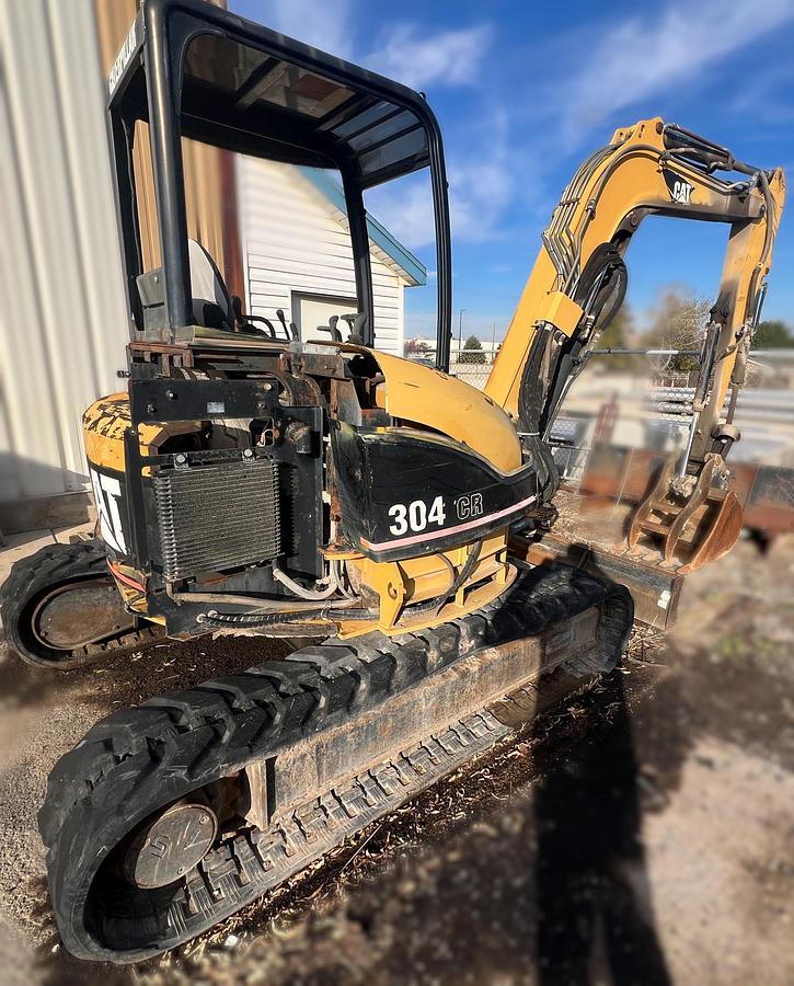 Used 2005 CATERPILLAR 304 CR