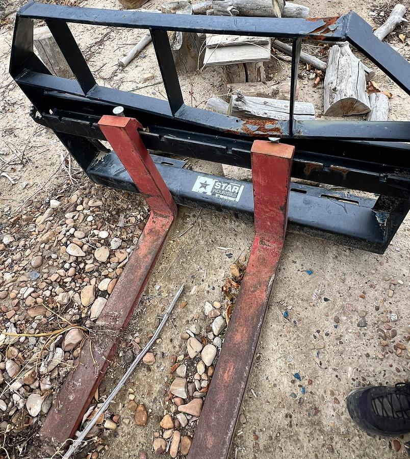 Used 2022 DEERE 317G