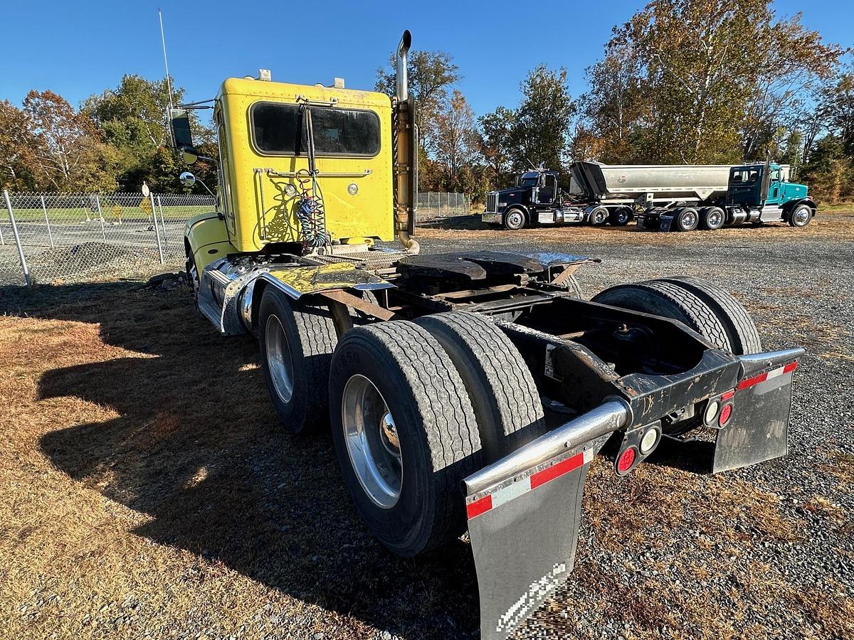 Used 2013 PETERBILT 384