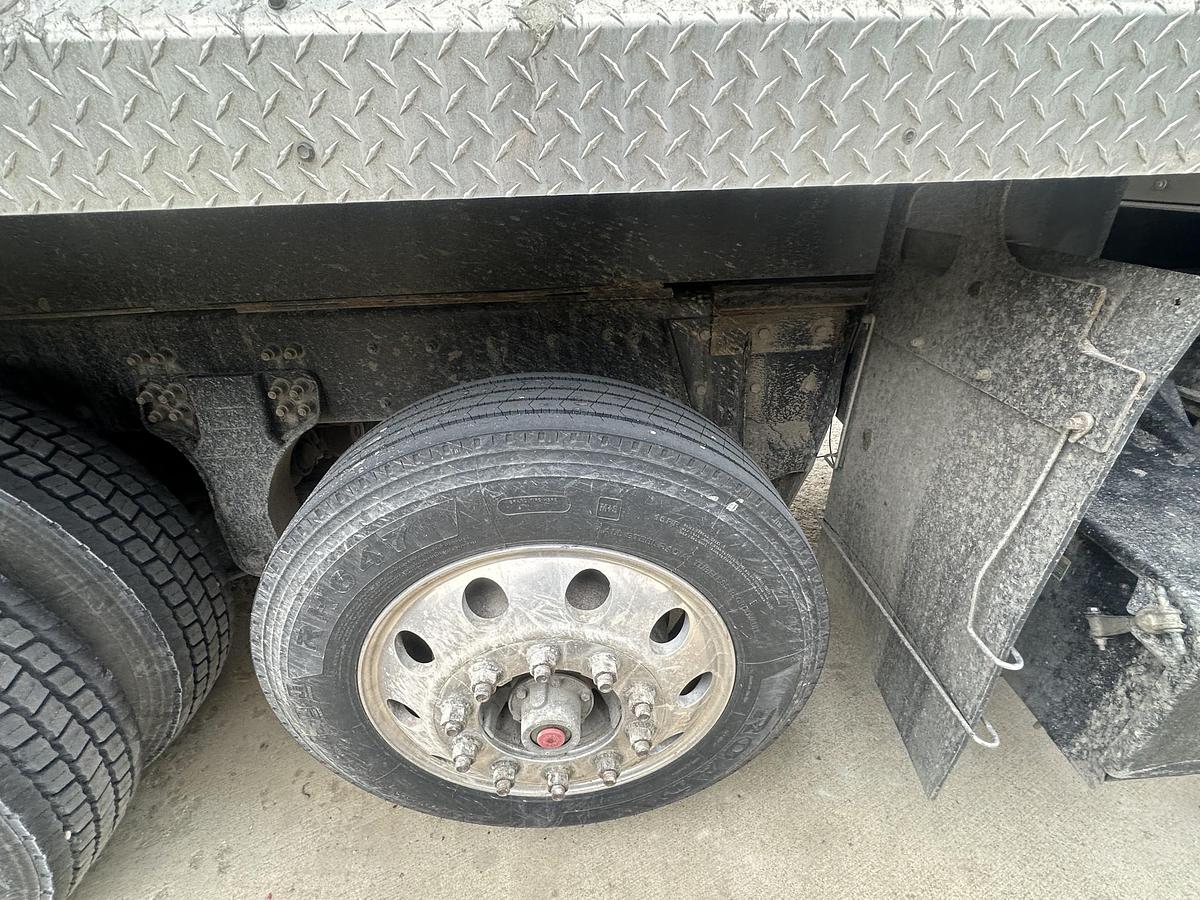 Used 2015 KENWORTH T800