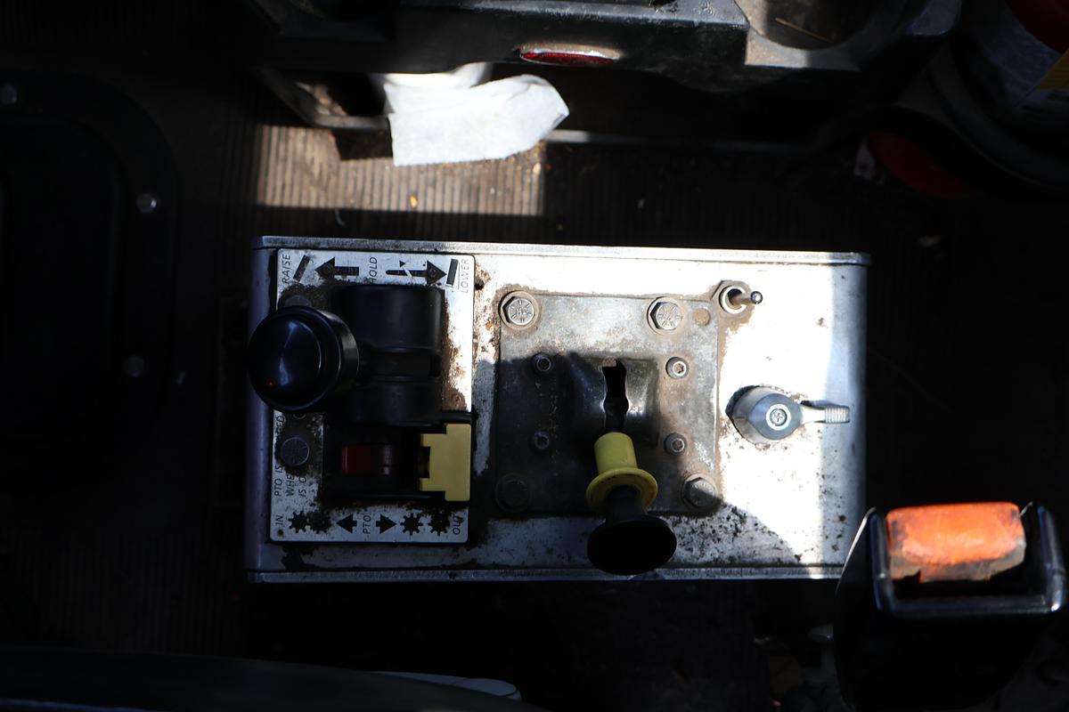 Used 2001 PETERBILT 379