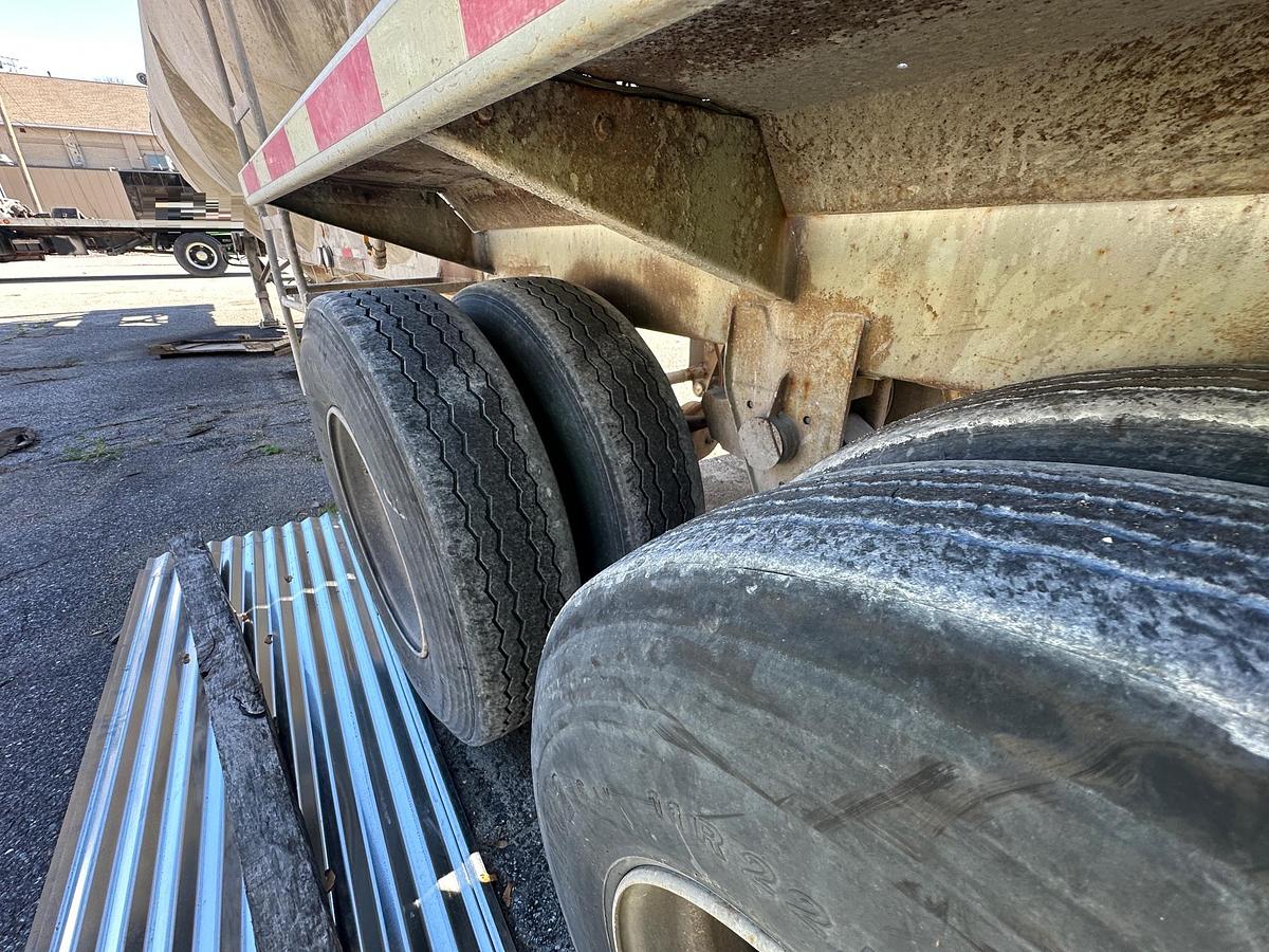 Used 1969 FRUEHAUF Bulk Tanker