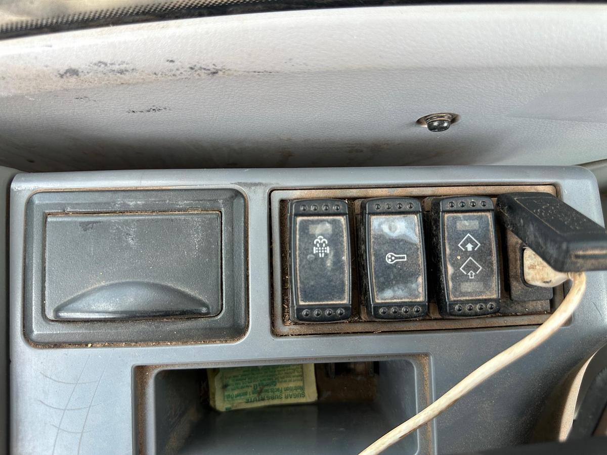 Used 2018 DEERE 380G LC