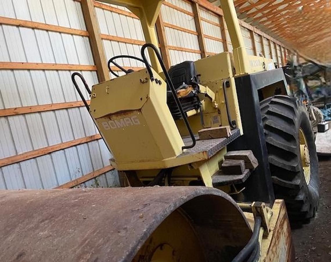 Used 1999 BOMAG BW213D
