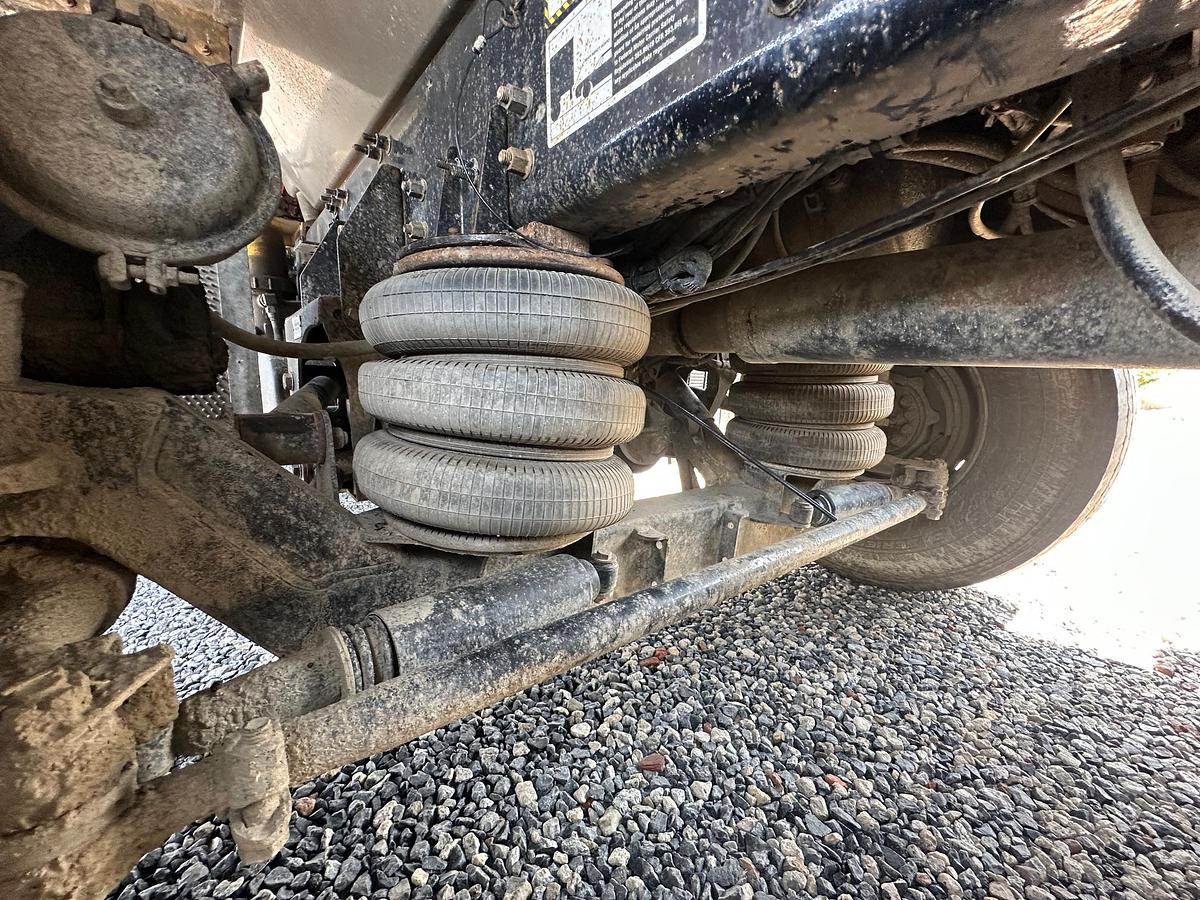 Used 2019 MACK Granite GR64F