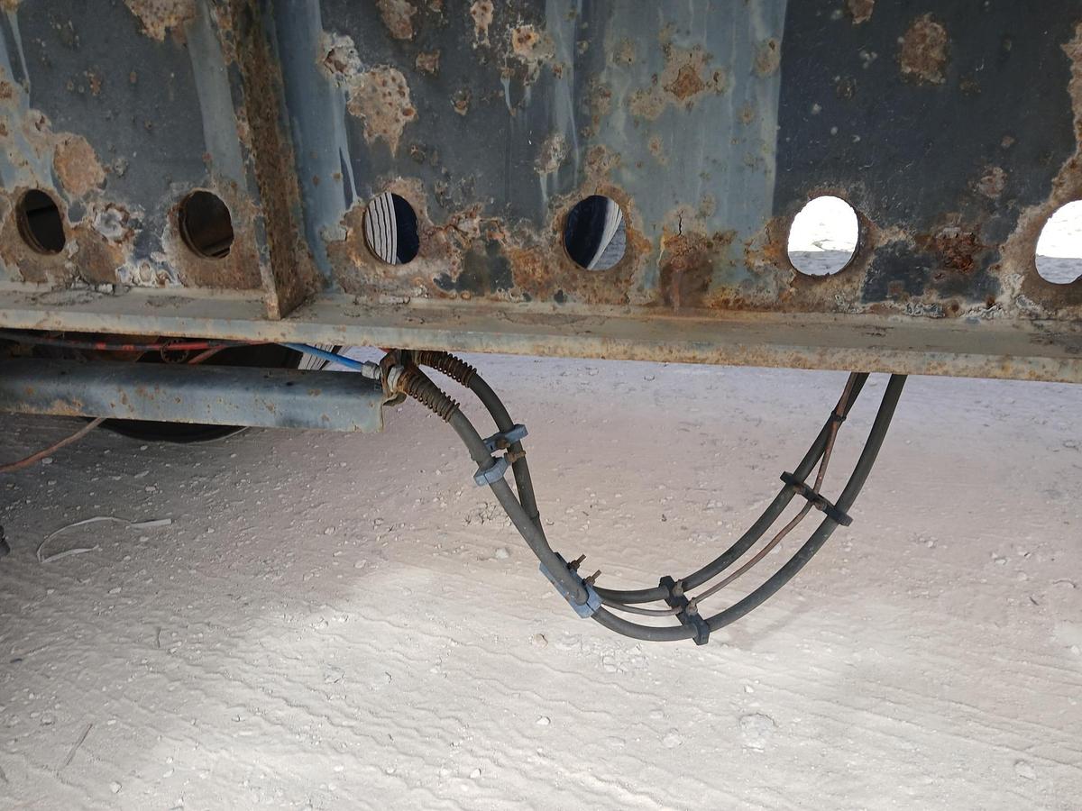 Used 1998 UTILITY Flatbed