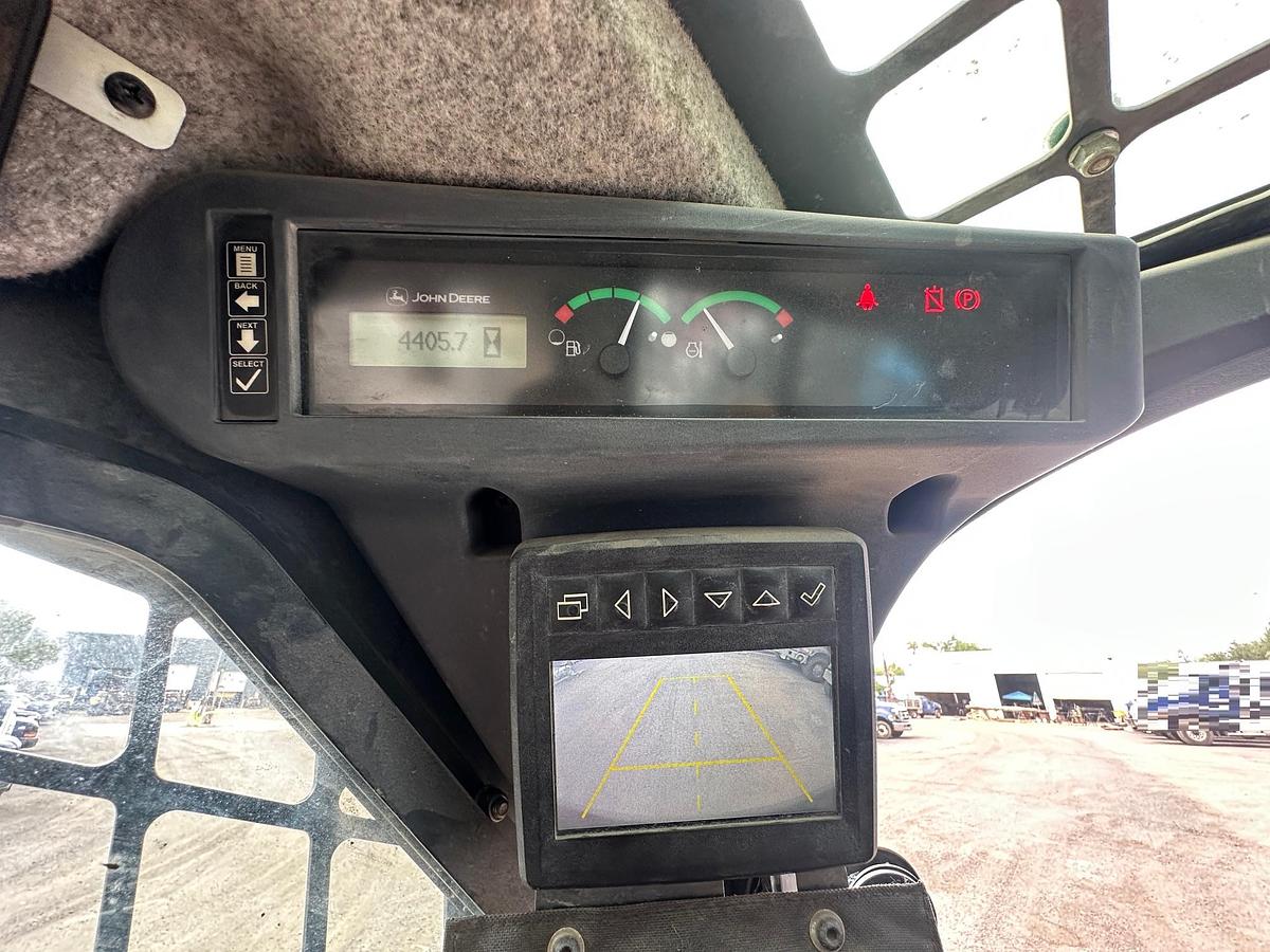 Used 2018 DEERE 332G