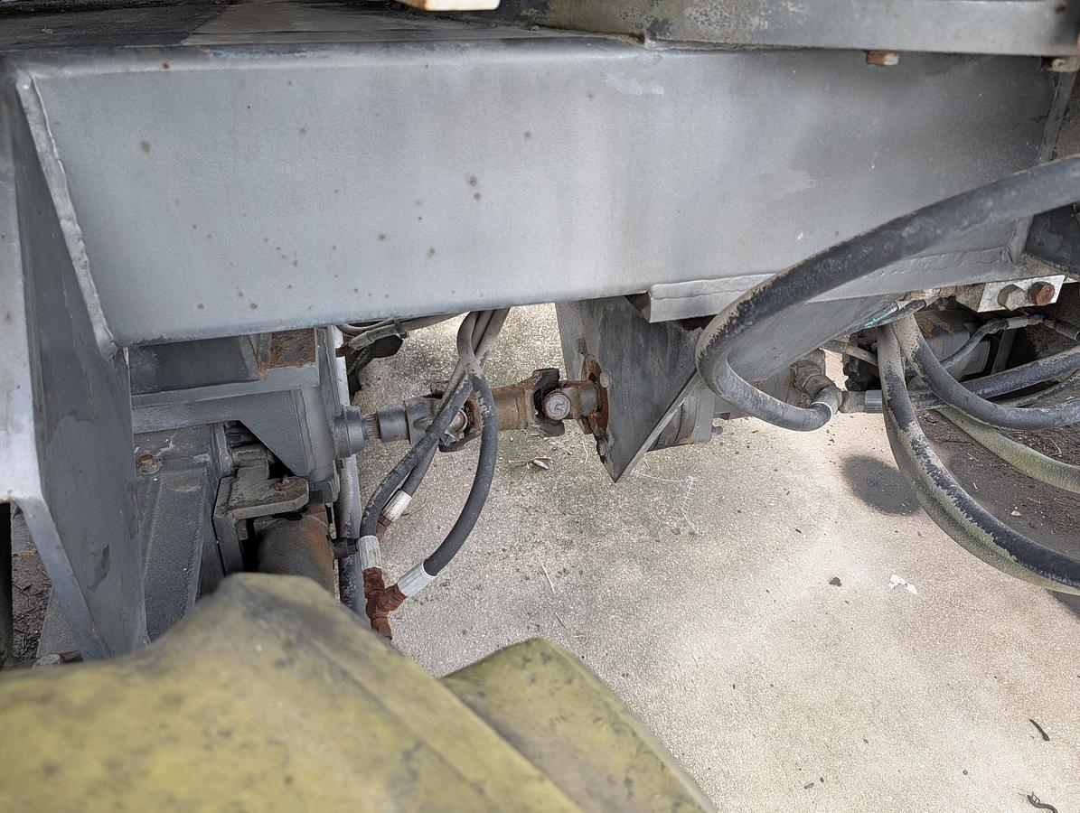 Used 1999 SOMERO S-240 Laser Screed