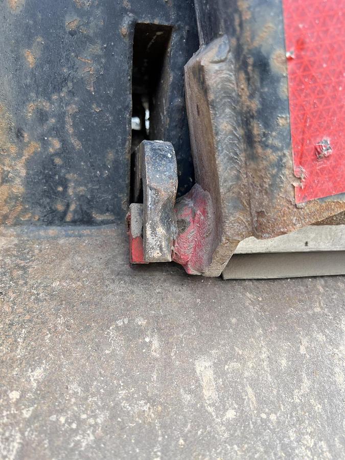 Used 2000 PETERBILT 357