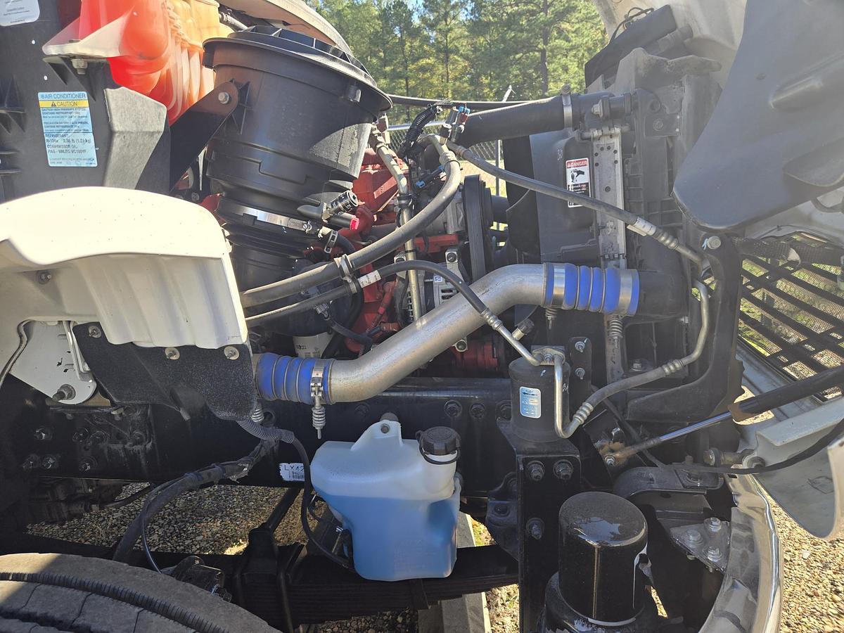 Used 2020 FREIGHTLINER M2 106