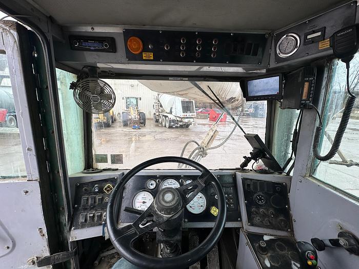 Used 2007 PHOENIX Front Discharge Mixer