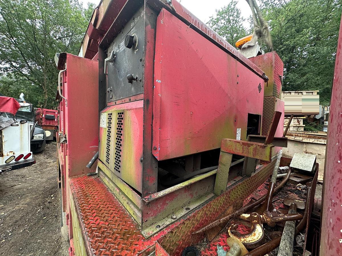 Used 2001 INTERNATIONAL 4700 Service Truck